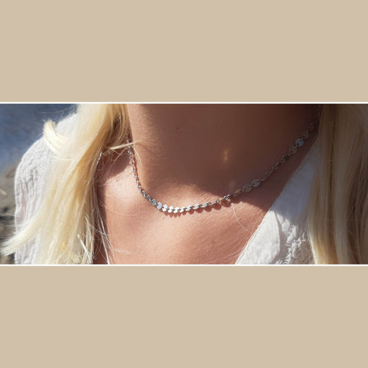 connected collier